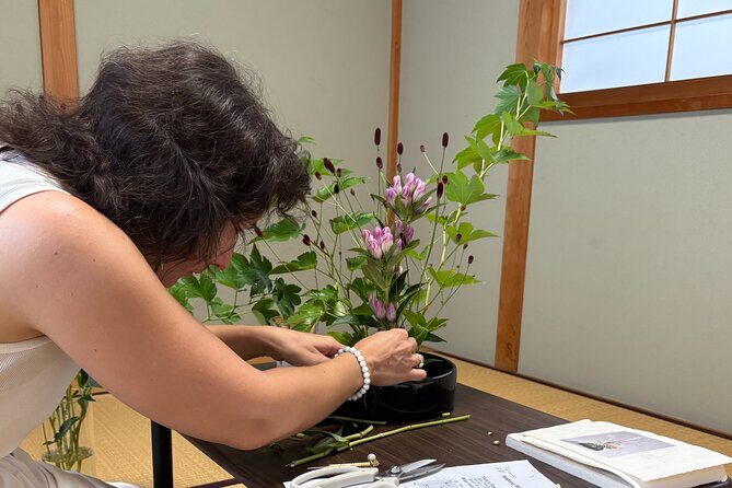 Ikebana Floral Design Workshop in Kyoto - The Part You’ll Actually Care About: Materials, Photo Corner, and Take-Home Flowers