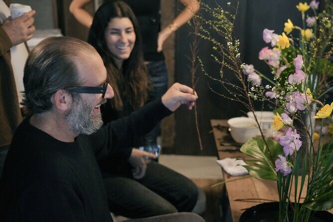 Ikebana Traditional Japanese Art of Flower Arranging - Ikebana Basics: Living Flowers, Balance, and Mindful Wabi-Sabi