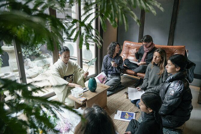 Ikebana Traditional Japanese Art of Flower Arranging - Making Nageire and Moribana: Two Styles in One 90-Minute Window