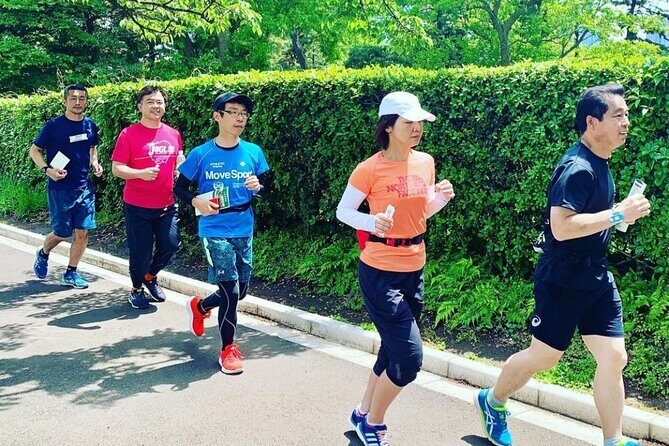 Imperial Palace run with fun trivia by an Imperial Palace geek - Getting started at JOGLIS: where your morning run begins