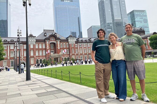 Imperial Palace to Tokyo Station Historical Walking Tour - Key highlights you should care about