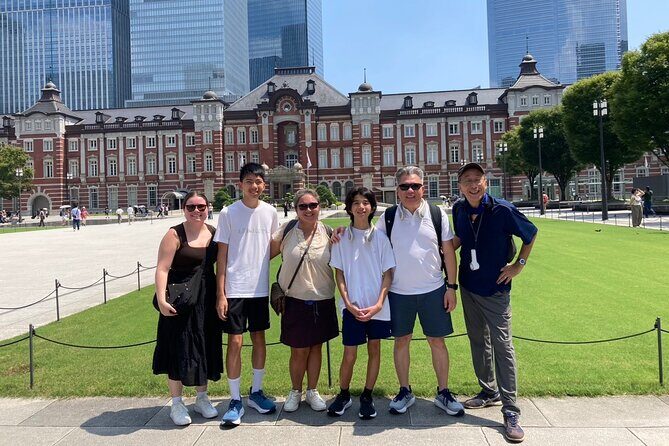 Imperial Palace to Tokyo Station Historical Walking Tour - Kokyo Otemon Gate and the palace entry logic