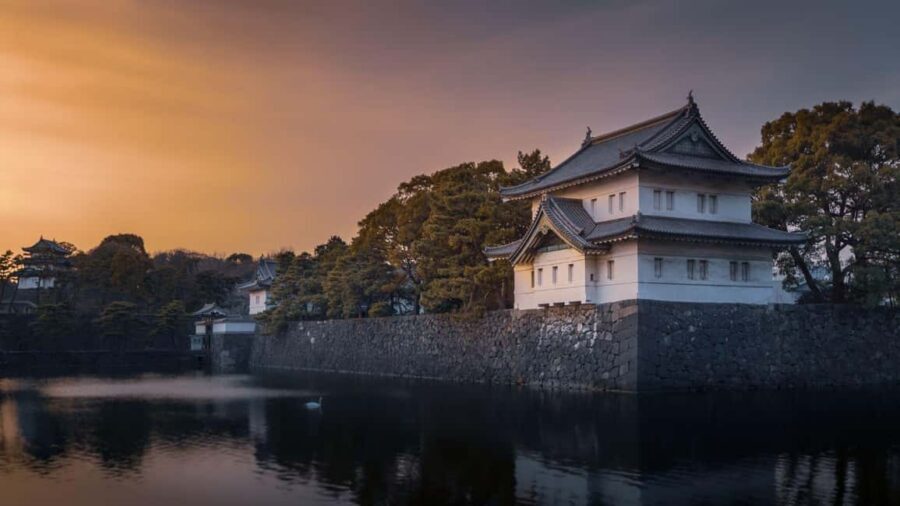 Imperial Palace Tour: Discover Samurai History with a Guide - Meeting at Starbucks: How to Find Your Guide Fast
