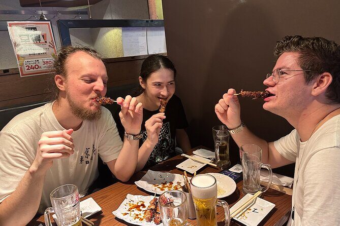 In Fukuoka! Guide to an izakaya only 100% locals know/Bar Hopping - Stop 1 in Tenjin: fish izakaya and the sake-first idea