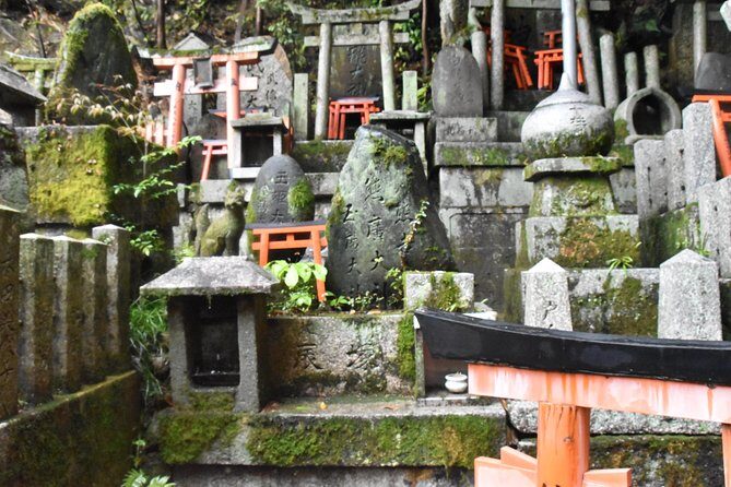 Inside of Fushimi Inari - exploring and lunch with locals - The climb to the summit shrine (233m): short but real effort