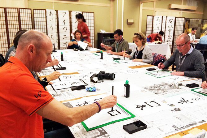 Japanese Calligraphy Experience - Inkstone and Brush 101: Getting the Tools Right