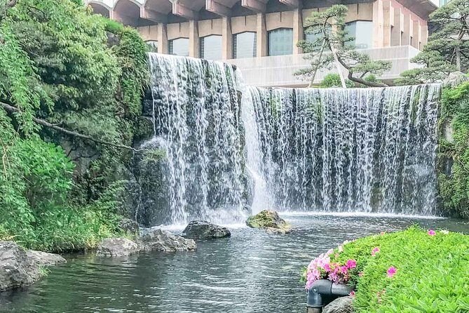 Japanese Garden & Western Architecture: Akasaka exploration tour - Meiji Memorial Picture Gallery: the dome that links art to the Meiji era