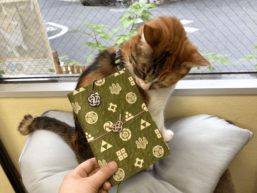 Japanese paper Notebook and Mizuhiki Belt Bookmark Workshop - Japanese paper craft in Tokyo-style studio: washi notebook plus mizuhiki bookmark