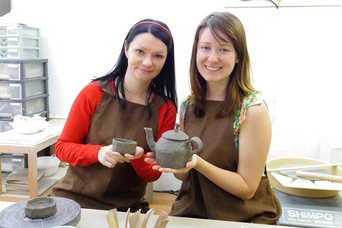 Japanese Pottery Class in Tokyo - The 1-hour class flow: from form-filling to your first clay pieces