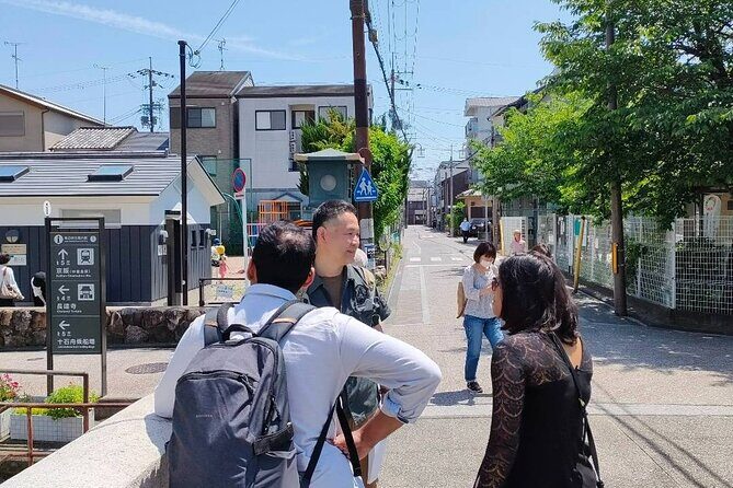 Japanese Sake Breweries Tour in Fushimi Kyoto - Stop 3: Fushimi Yume Hyakushu Café and sake ice cream