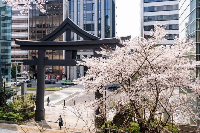 Japan's Best Mount Fuji Tour - Fujiyoshida Honcho Street: Lunch Time You Can Actually Use