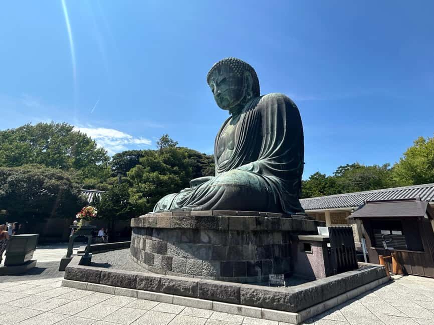 Kamakura & Enoshima: Great Buddha, Shrines and Ocean Views - Enoshima island walk: shrines, streets, and a slower seaside mood