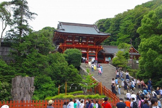 Kamakura Full-Day Private Tour - Hasedera Temple: flowers by season, plus that peaceful stair-step approach