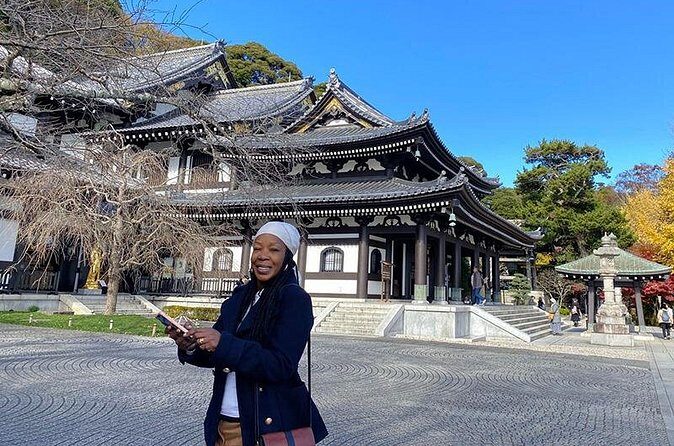 Kamakura Full Day Walking Tour with Local Expert Guide and Pickup - Komachi-dori: where the day turns into town time