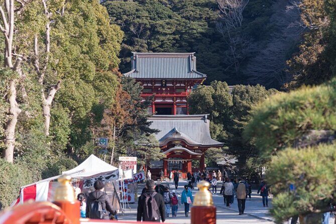 Kamakura Walking Tour - The City of Shogun - Hasedera Temple: Gardens and a Towering Wooden Kannon