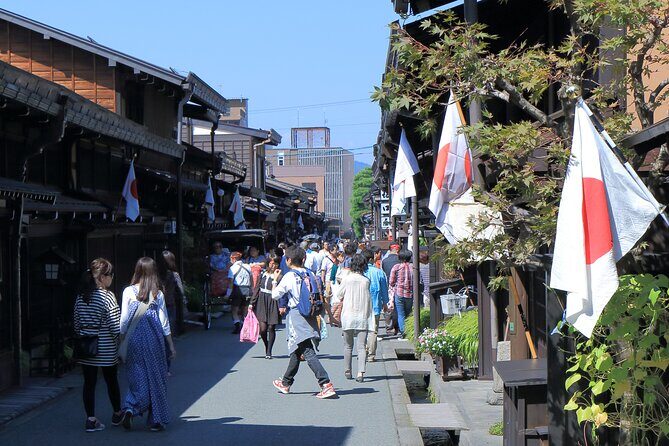 Kanazawa and Shirakawago/Photoshoot by professional photographer - Transport, timing, and what a full day actually means