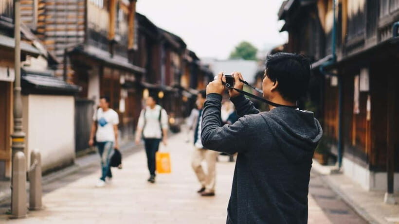 Kanazawa: City Highlights & Hidden Gems Private Walking Tour - Nagamachi Samurai District: what to focus on during your walk