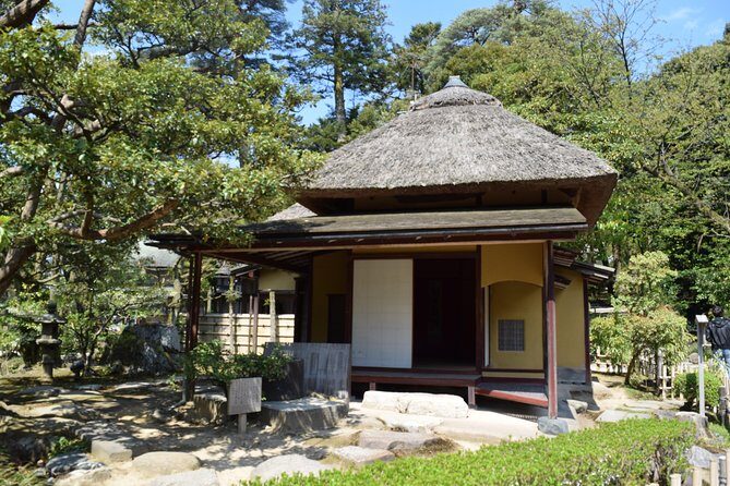 Kanazawa Full-Day Tour Private & Personalized with a Local Guide - A lesser-known geisha quarter: teahouses, custom, and street etiquette