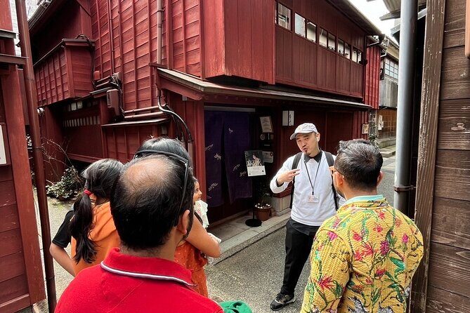 Kanazawa Half Day E-bike Tour - The Guides Make or Break It: Rina, Nicola, Ti, Liam (and More)