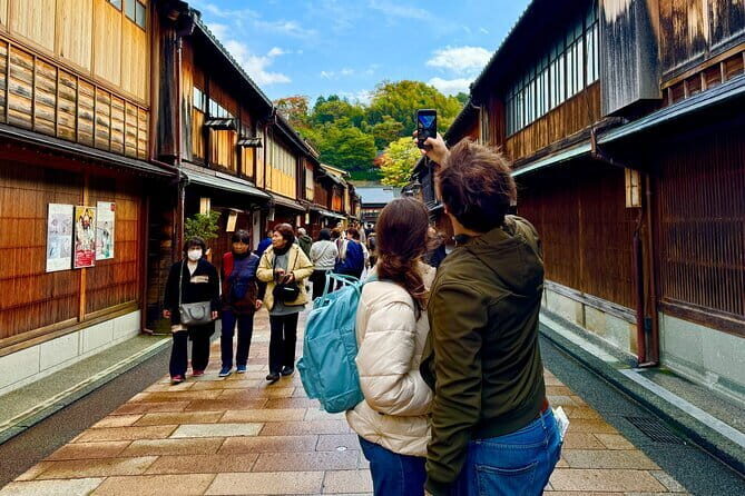 Kanazawa Half Day Private Tour - Castle, Garden, Geisha District - Key highlights you’ll feel right away
