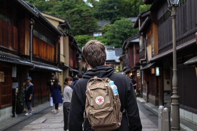 Kanazawa Half-day Tour: Curated: Gardens, Craft & Geisha District - Kaga Yuzen Studio: Craft That Feels Real, Not Museum-Flat