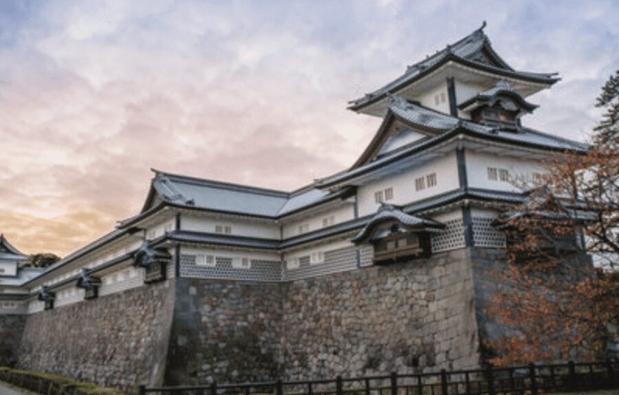 Kanazawa: Main Sights and Hidden Spots Guided Walking Tour - Meeting point at Kenjotei Tea House: start easy, start focused