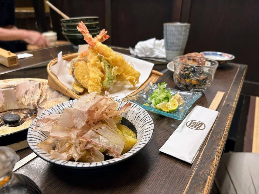 Kanazawa Night Tour With Full Course Meal - Key things I’d zoom in on