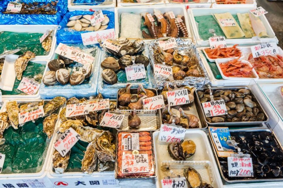 Kanazawa: Private Food Tasting Walking Tour - Six tastings, not six guesses