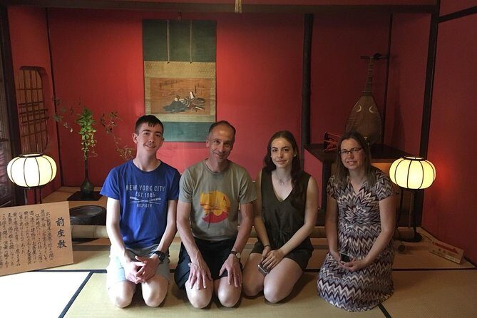 Kanazawa Private Tour: Highlights of an Old Samurai Town - Stop 3: Kenrokuen Garden, one hour to reset your brain (about 1 hour)