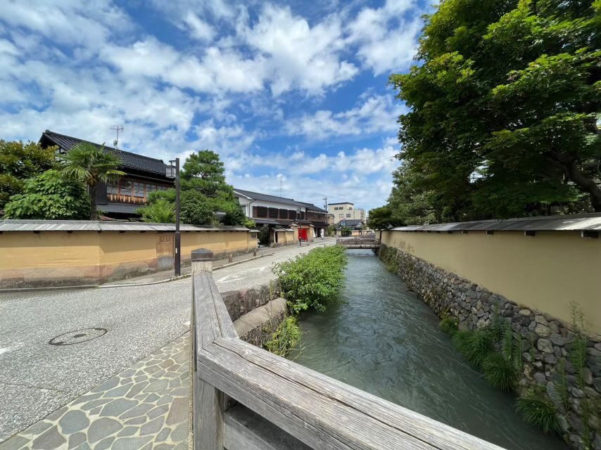 Kanazawa: Samurai, Matcha, Gardens and Geisha Full-Day Tour - Kanazawa Castle Grounds to Kenroku-en: Edo Garden Design in Motion
