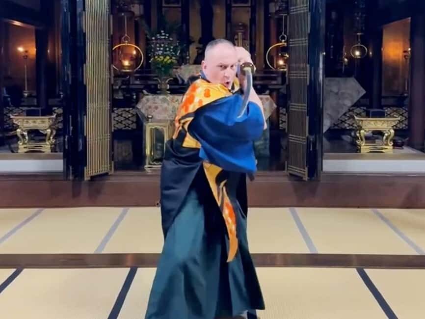 Kanazawa: Samurai Swordsmanship Lesson at a rented temple - Why this Kanazawa samurai sword lesson feels different