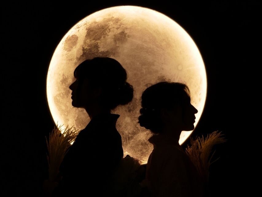 Kanazawa: Selfie Photo Experience with Rental Kimono - Moon - 12 minutes of unlimited shots and getting your photo data