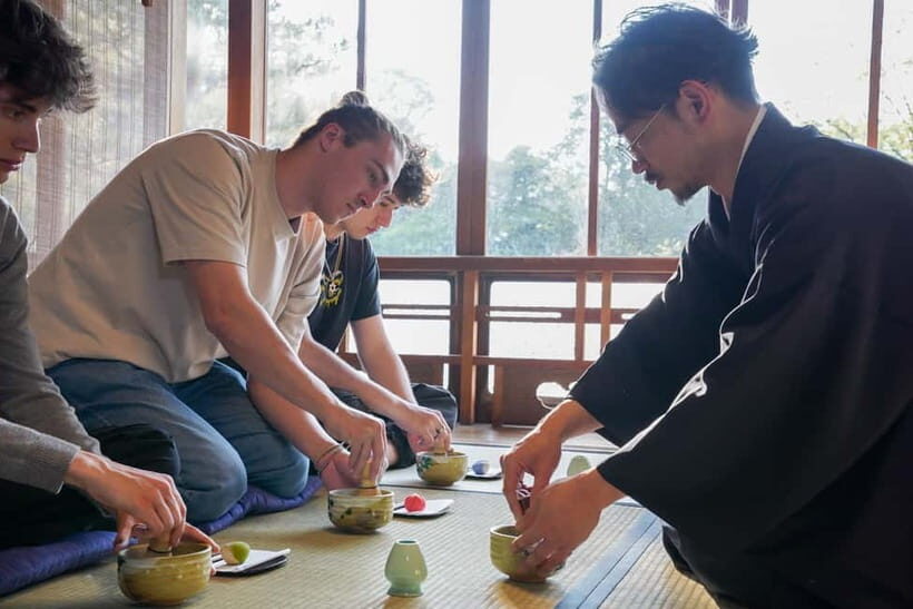 Kanazawa: Tea Ceremony Experience at Kenrokuen - Whisking Your Own Matcha with a Traditional Chasen