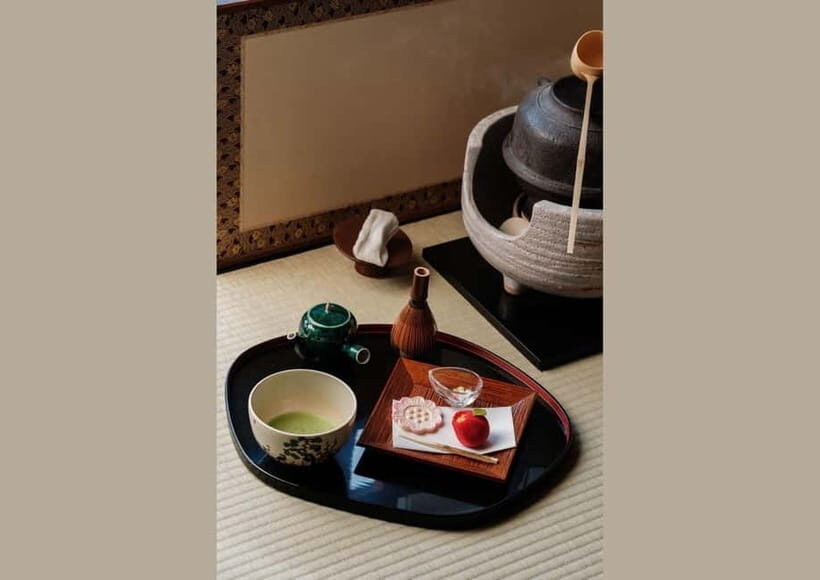 Kanazawa: Tea Ceremony Experience at Kenrokuen - Pace, Timing, and Photo Moments Near Kenrokuen
