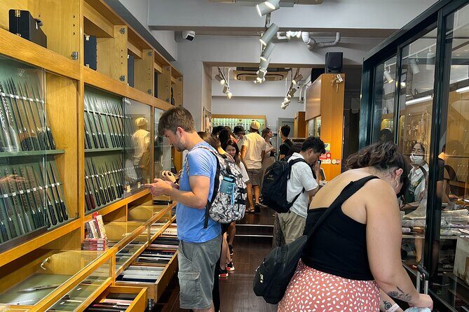 Kappabashi Knife Shopping Tour with Government-Licensed Guide - Stop 3: Asakusa shopping streets for old-school Tokyo flavor