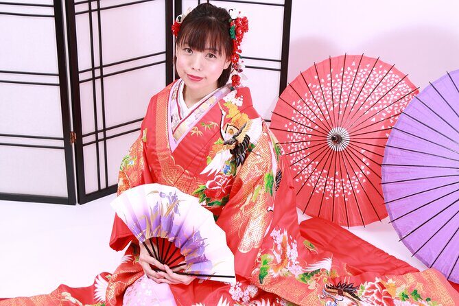 Kimono Photo Shooting Family and Group Plan in Tokyo - Getting dressed: your kimono or samurai look, chosen by you