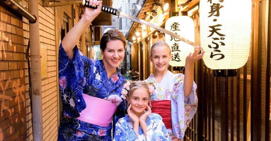 Kimono photoshoot-Includes 100 photo data - Studio Photos With Cherry Blossoms All Year Round