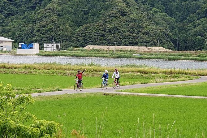 Kinosaki Onsen Cycling Tour Kinosaki & Riverside Experience - Pace and distance: an easygoing 3 hours (but not a nap ride)