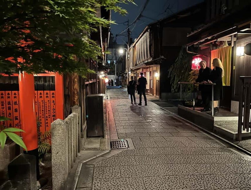 Kioto: Gion Tour, recorrido a pie (Español/Castellano) - Pontocho alley and the Kamogawa mood