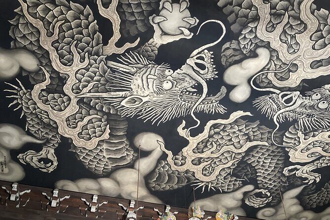 Kiyomizu Temple and Backstreets of Gion, Half Day Group Tour - Sannenzaka and Ninenzaka: the steep streets you’ll remember
