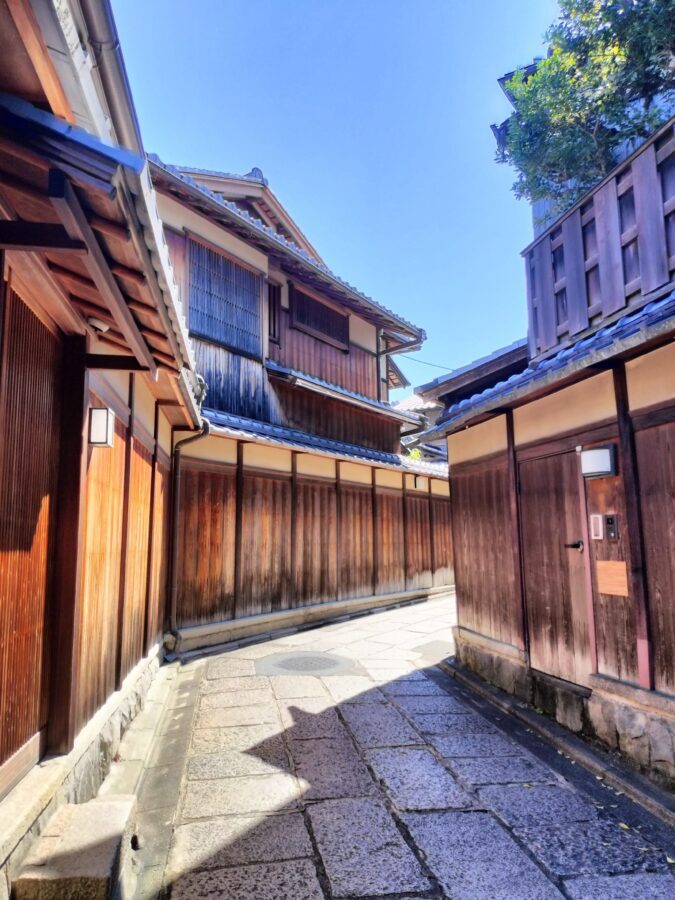 KIYOTO’s Kyoto Private Tour: Highlights & Hidden Gems - Arashiyama Bamboo Forest: Quiet Atmosphere and Photo Time With Limits