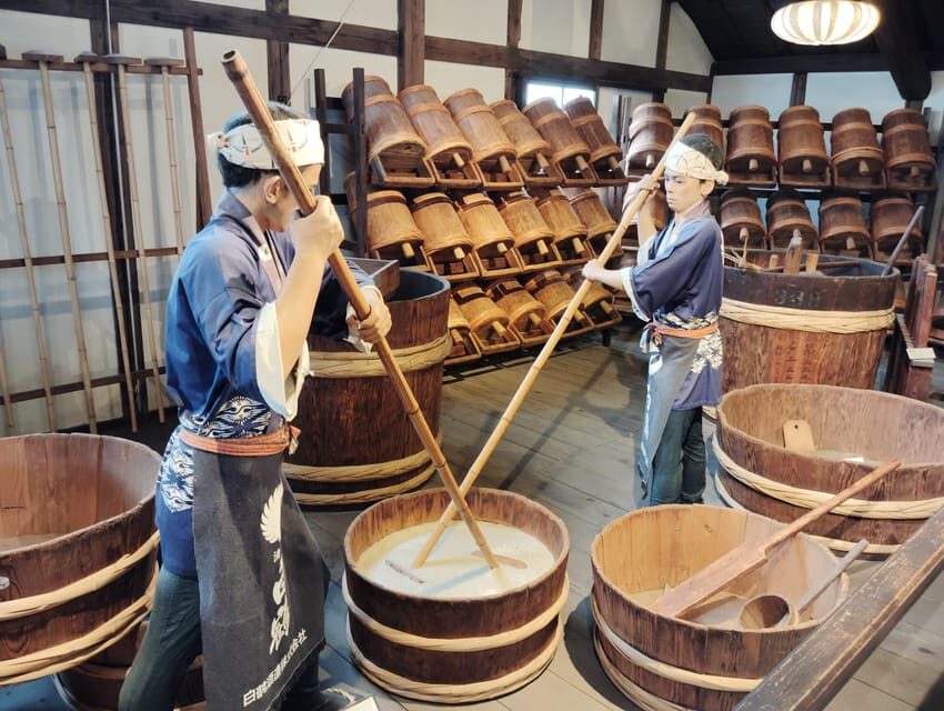 Kobe: 3-Hour Sake Breweries Tour with Special Tasting - Guides make the day: notes, humor, and problem-solving in real heat