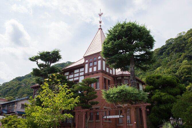 Kobe 6hr Private Tour with Government-Licensed Guide - Akashi Kaikyo Bridge and Nunobiki Herb Gardens: big scenery without long planning