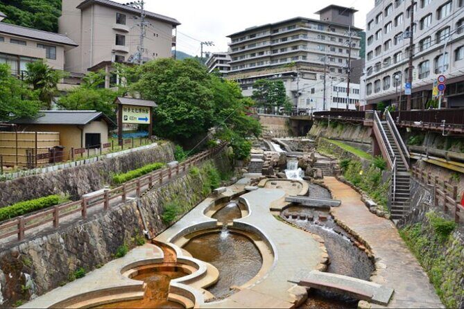 Kobe Guided Tour Including Port Area and Arima Onsen Town - Arima Onsen Town Walk: Hot Springs Streets and a Free Foot Bath