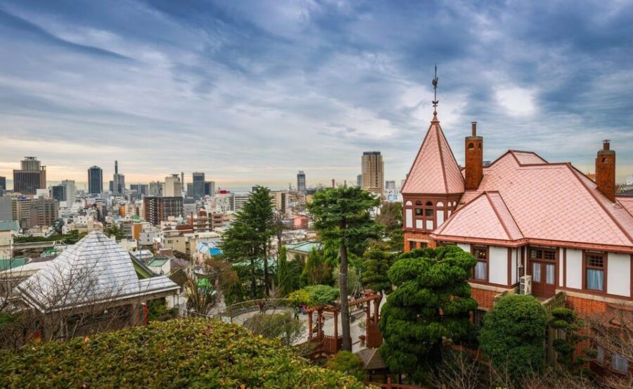 Kobe: Private Tour - Excursion to Osaka / Kyoto possible - Kobe on foot: why this style of tour is such a smart move
