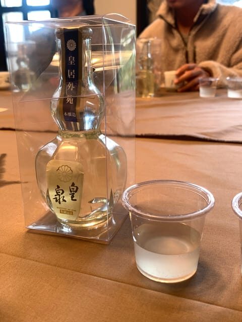 Kobe: Sake Brewery Tour with Tasting and Kobe Beef Bites - Kobe beef nigiri bites: the delicious part, and the limitation