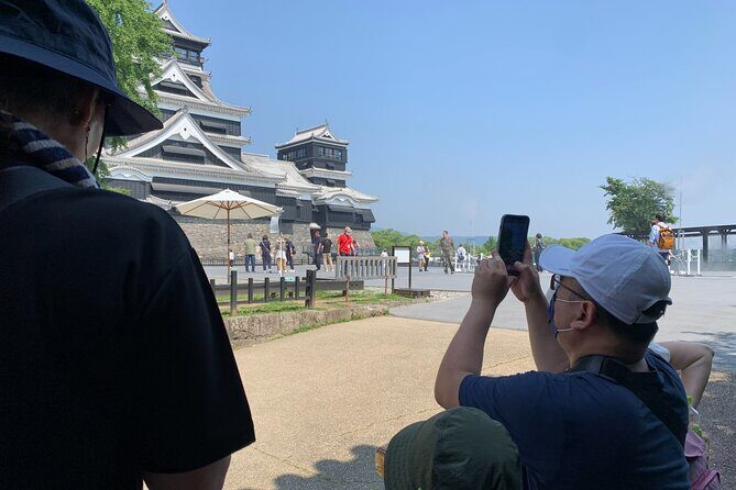 Kumamoto Castle Walking Tour with Local Guide - Meeting at Kumamoto City Hall and Making Your Morning Work