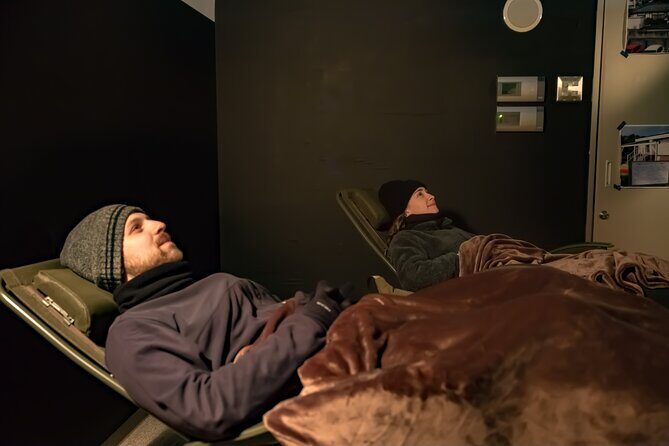 Kurashiki Private Romantic Night in the Observatory Recliners - Where you meet and how the night starts (5 minutes early helps)