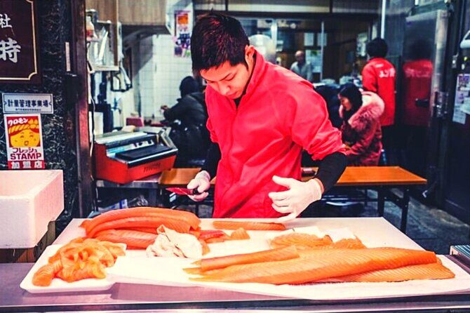 Kuromon Market Tour: All inclusive 6~8 Dishes & 3~4 samplings - Key things I’d focus on
