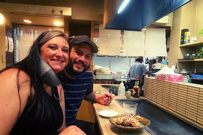 Kuromon Market Tour: All inclusive 6~8 Dishes & 3~4 samplings - What you’ll likely try: Osaka seafood, okonomiyaki, dessert, and tea